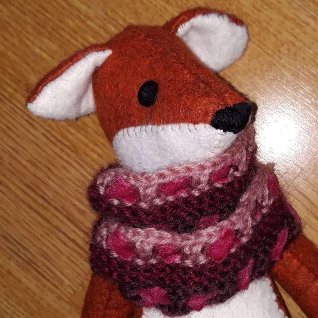 Knitting for Luna Lapin