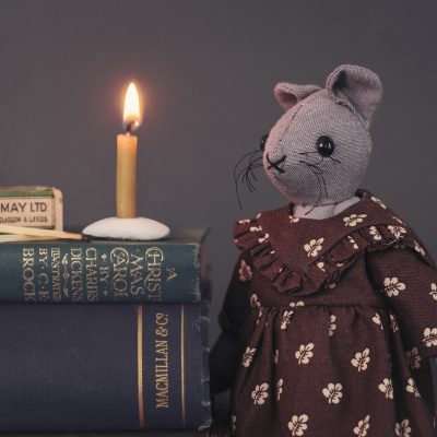 Luna Lapin x Dickens