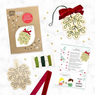 Make Your Own Stitched Mistletoe Decoration